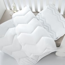 Подушка дитяча Comfort ТM PAPAELLA 40 x 60 см зигзаг/біле