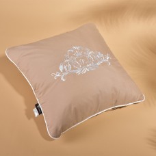 Подушка декоративна Роял з вишивкою ТМ IDEIA 45 x 45 см беж