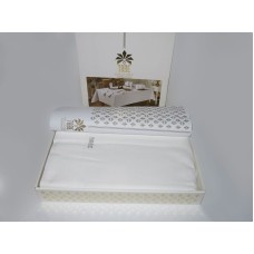 Скатертина Honey 160 x 220 см і 8 шт серветок, з вишивкою, ТМ Tabe Скатертина Honey 160 x 220 см і 8 шт серветок, з вишивкою, ТМ Tabe